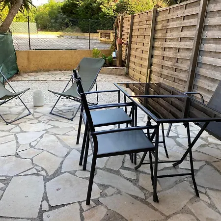Studio Avec Jardinet Et Parking Plage A Pieds Apartman *